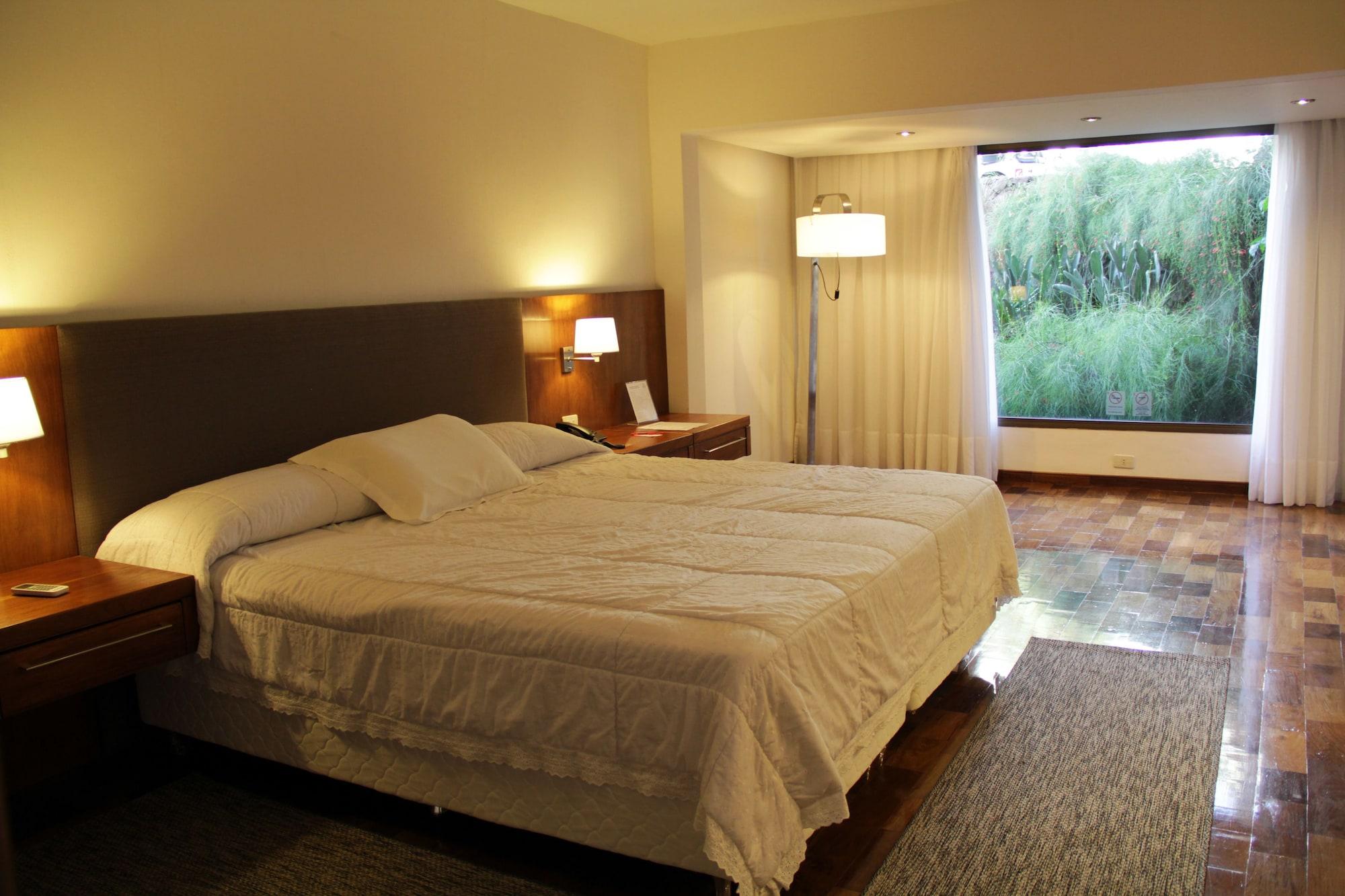 Yacht & Golf Club Paraguayo, A Tribute Portfolio Resort Lambare Εξωτερικό φωτογραφία